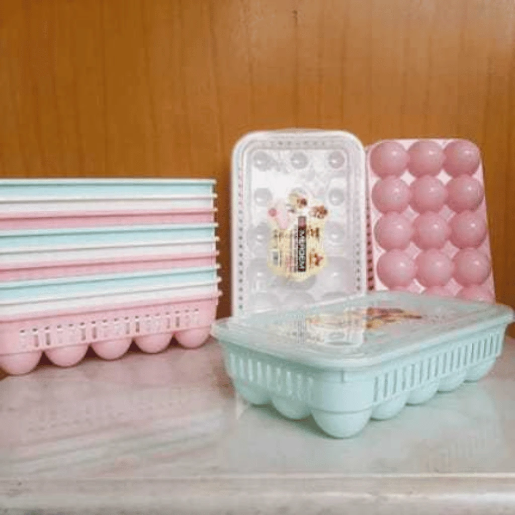 15-Grid Egg Storage Tray – Stackable Refrigerator Organizer with Lid